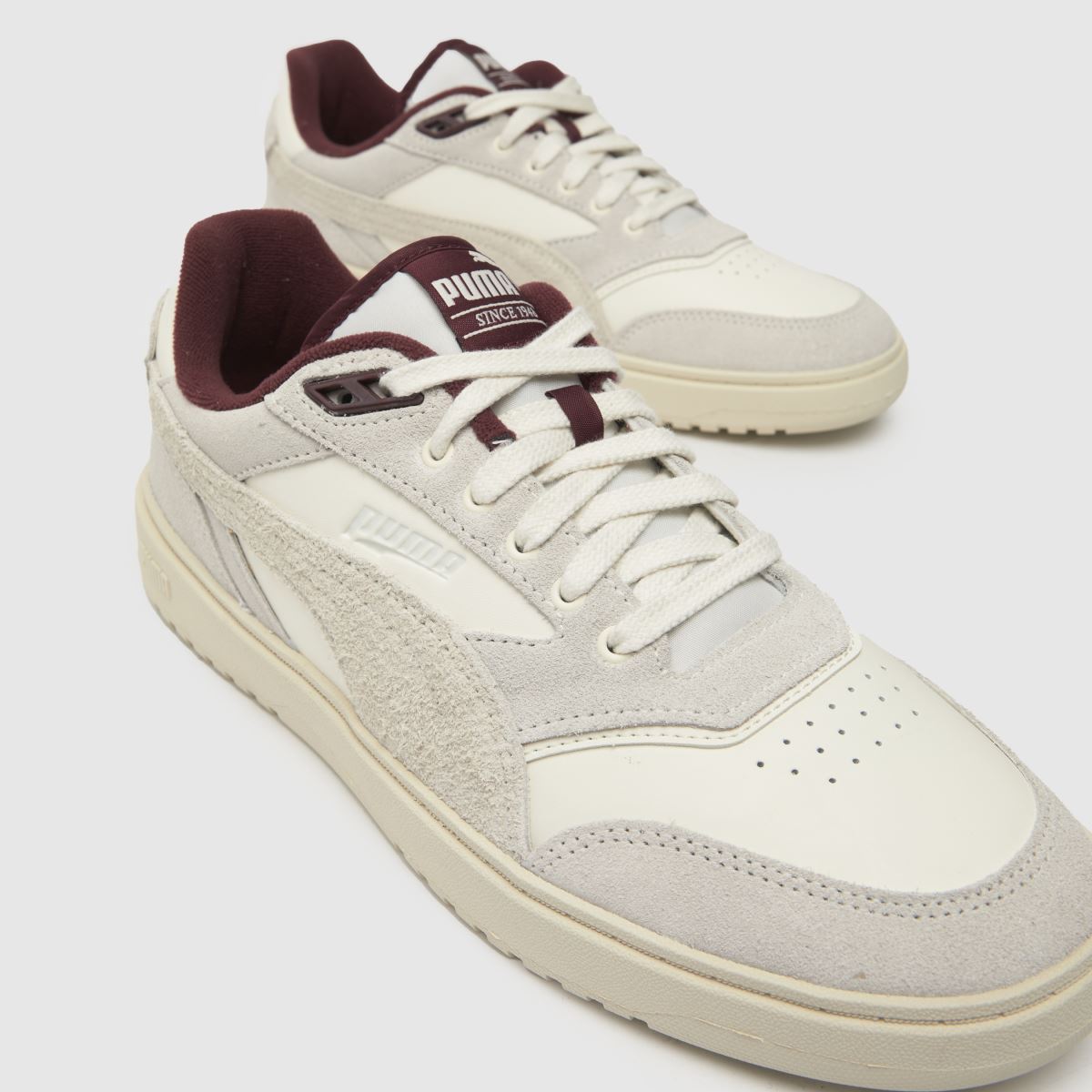PUMA pályamenti edzőcipők kőből