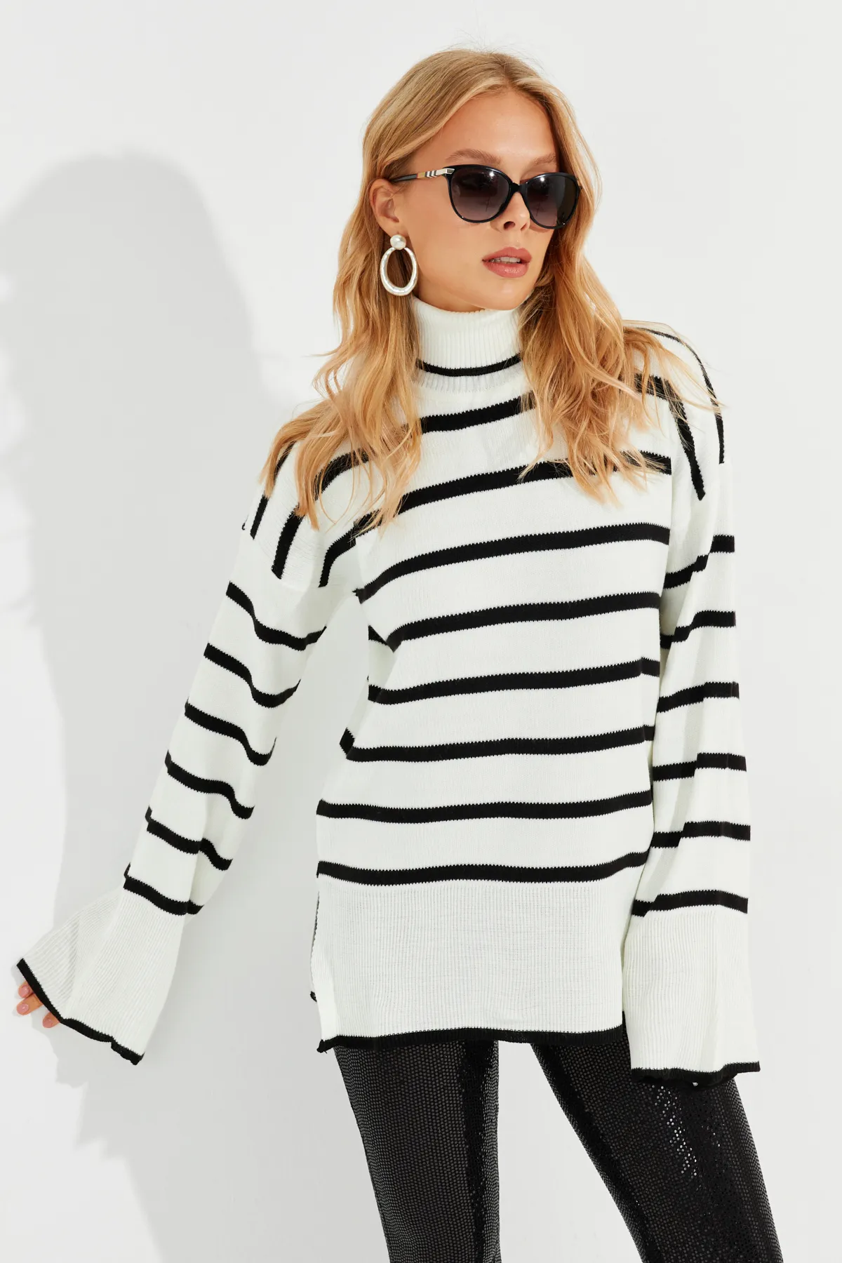 Cool & Sexy  Pullover - Ecru - Regular Fit