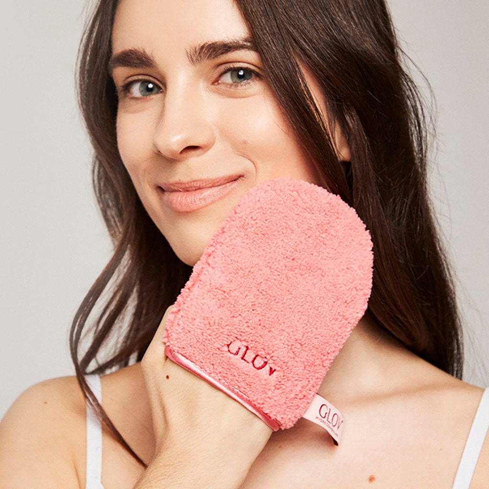 glov On The Go Cheeky Peach gant démaquillant On-The-Go