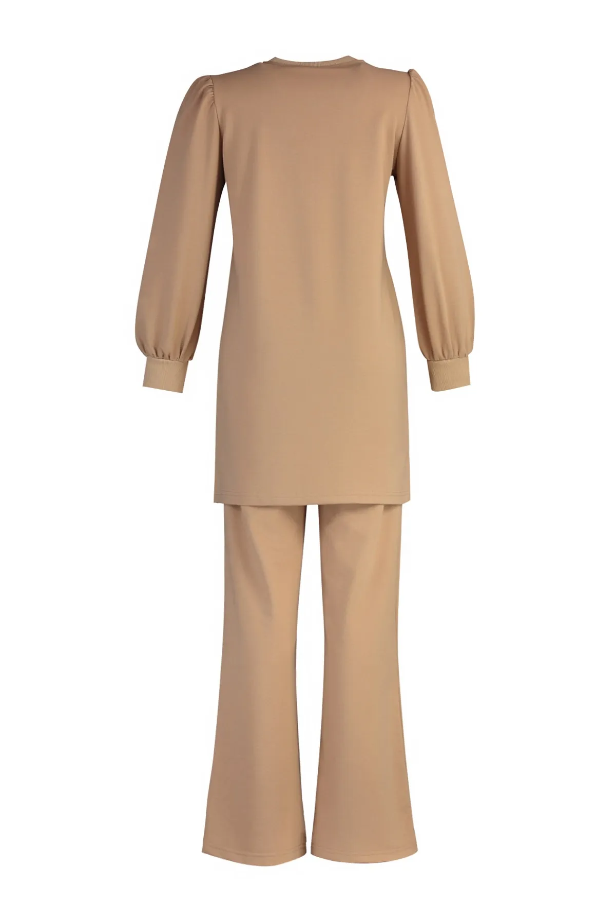 Trendyol Modest  Kamelfarbenes Tunika-Hosen-Strickset mit Schulterdetail TCTAW23US00183