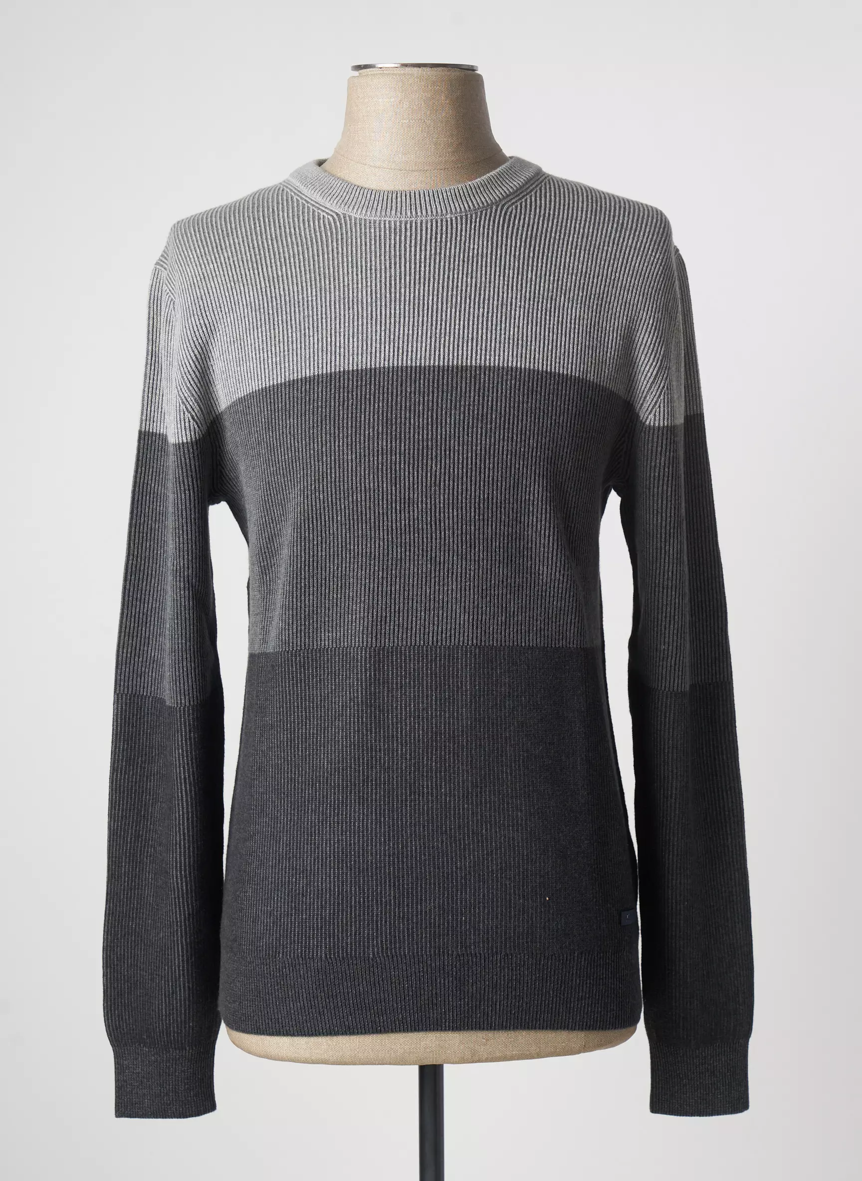 Pierre Cardin Pulls Homme couleur gris