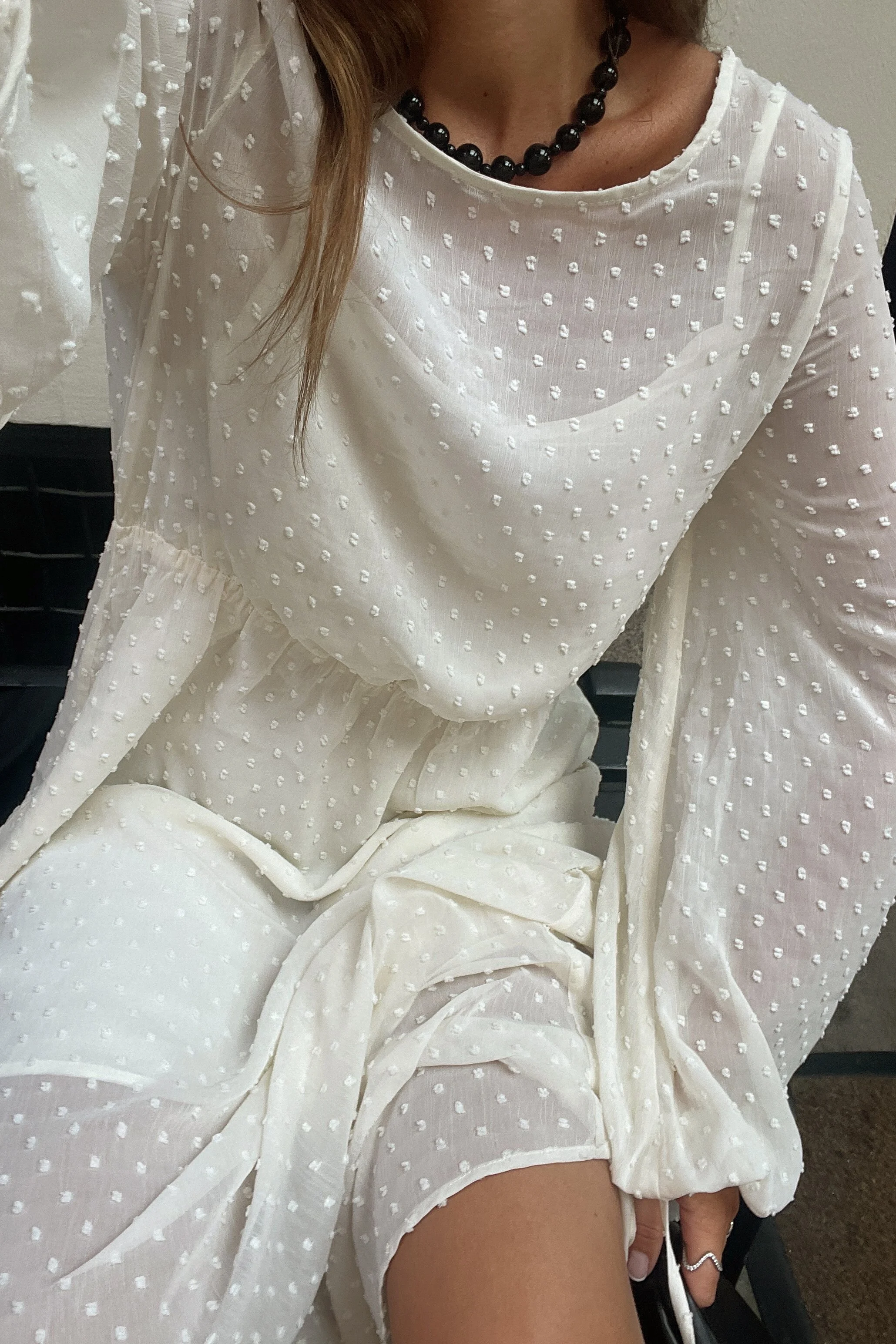 Maxikleid mit Volantärmeln