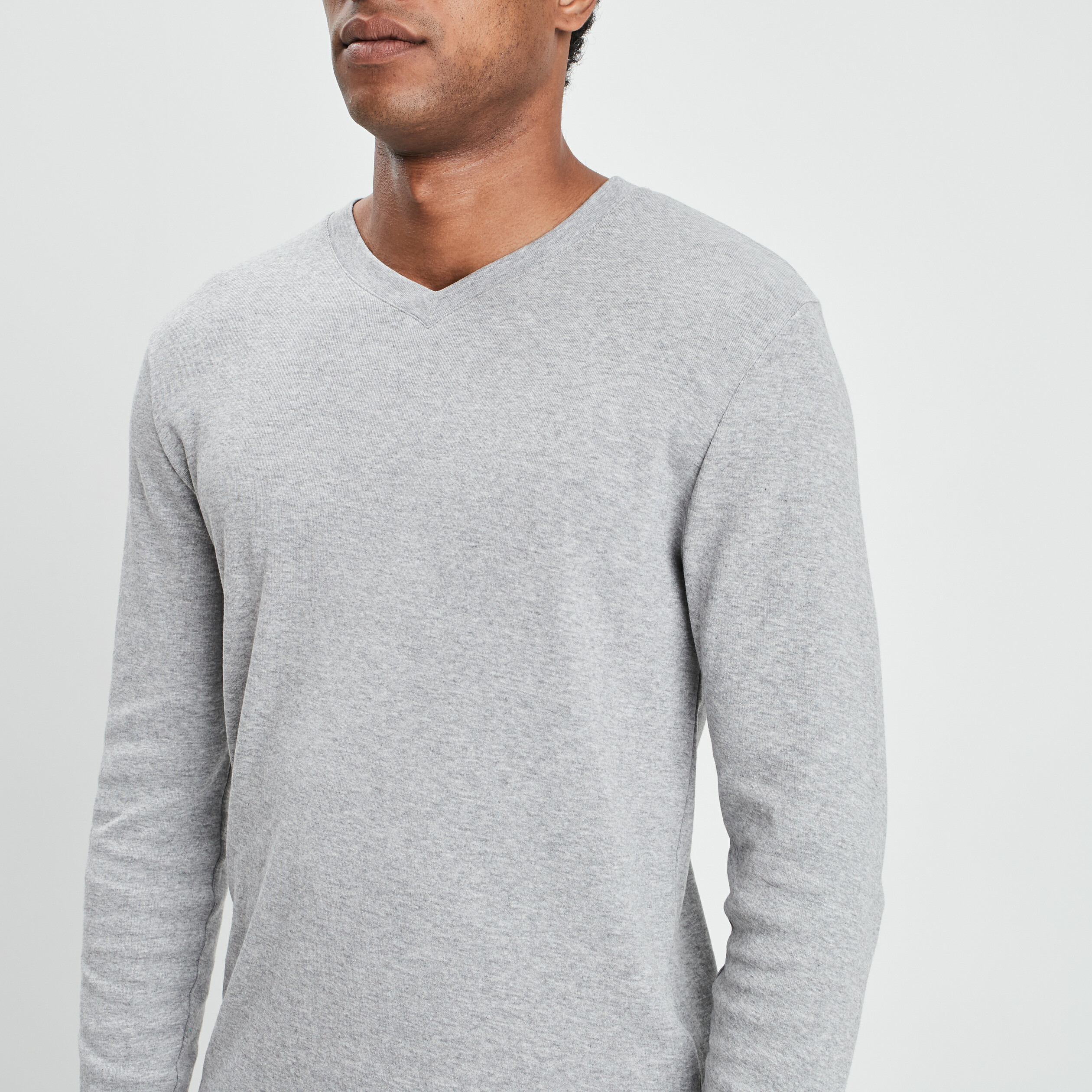 T-shirt manches longues col V gris clair homme | La Halle