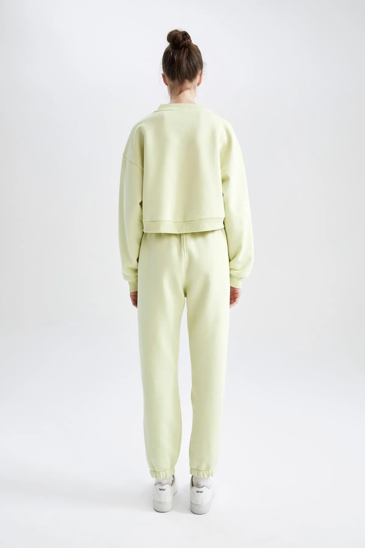 DeFacto  Passform: Standard-Fit-Jogginghose