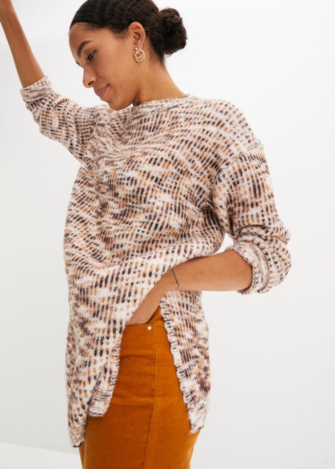 Pullover mit extra langen Seitenschlitzen