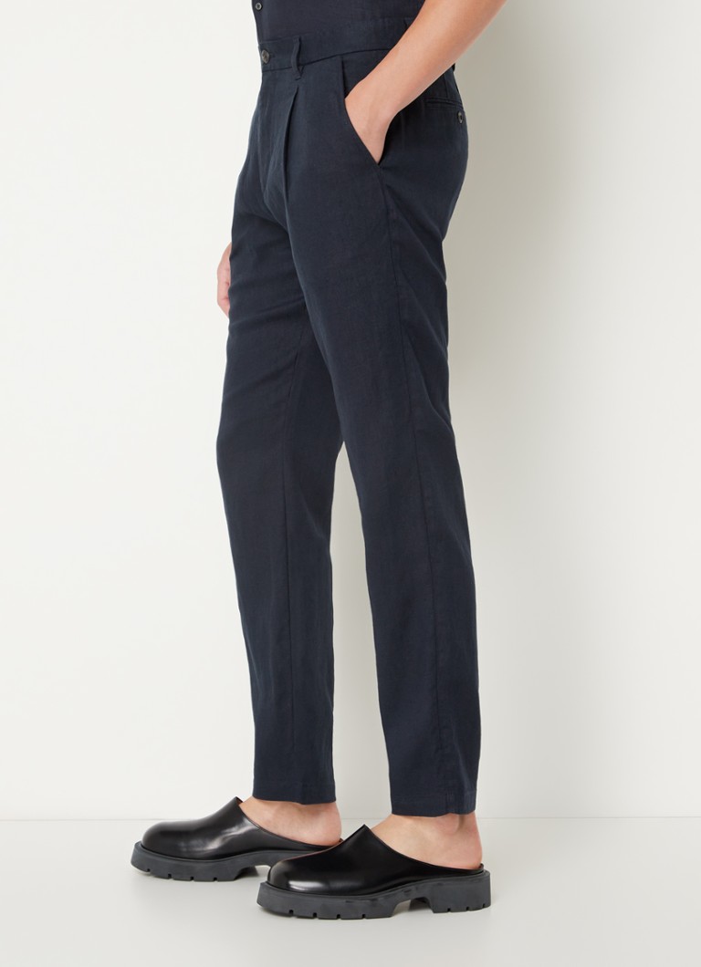 Pantaloni chino Marc O'Polo Osby din in, cu croială plisată și croială mulată
