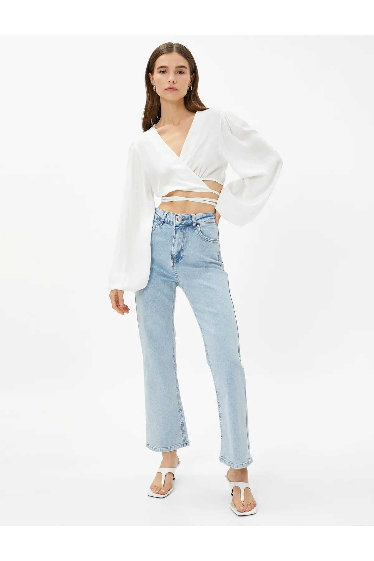 Koton  Jeans mit ausgestelltem Bein und hoher Taille – Victoria Crop Jean