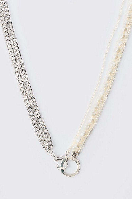 Kette mit Perlen und Kette