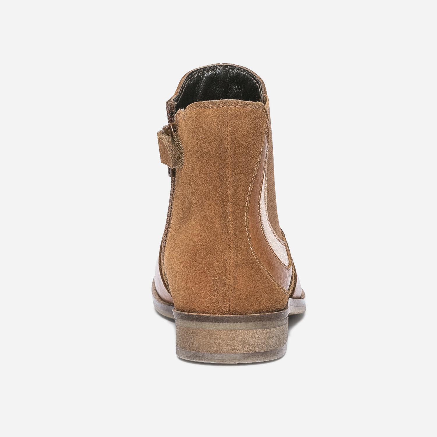 Boots camel en cuir à détails cuivrés