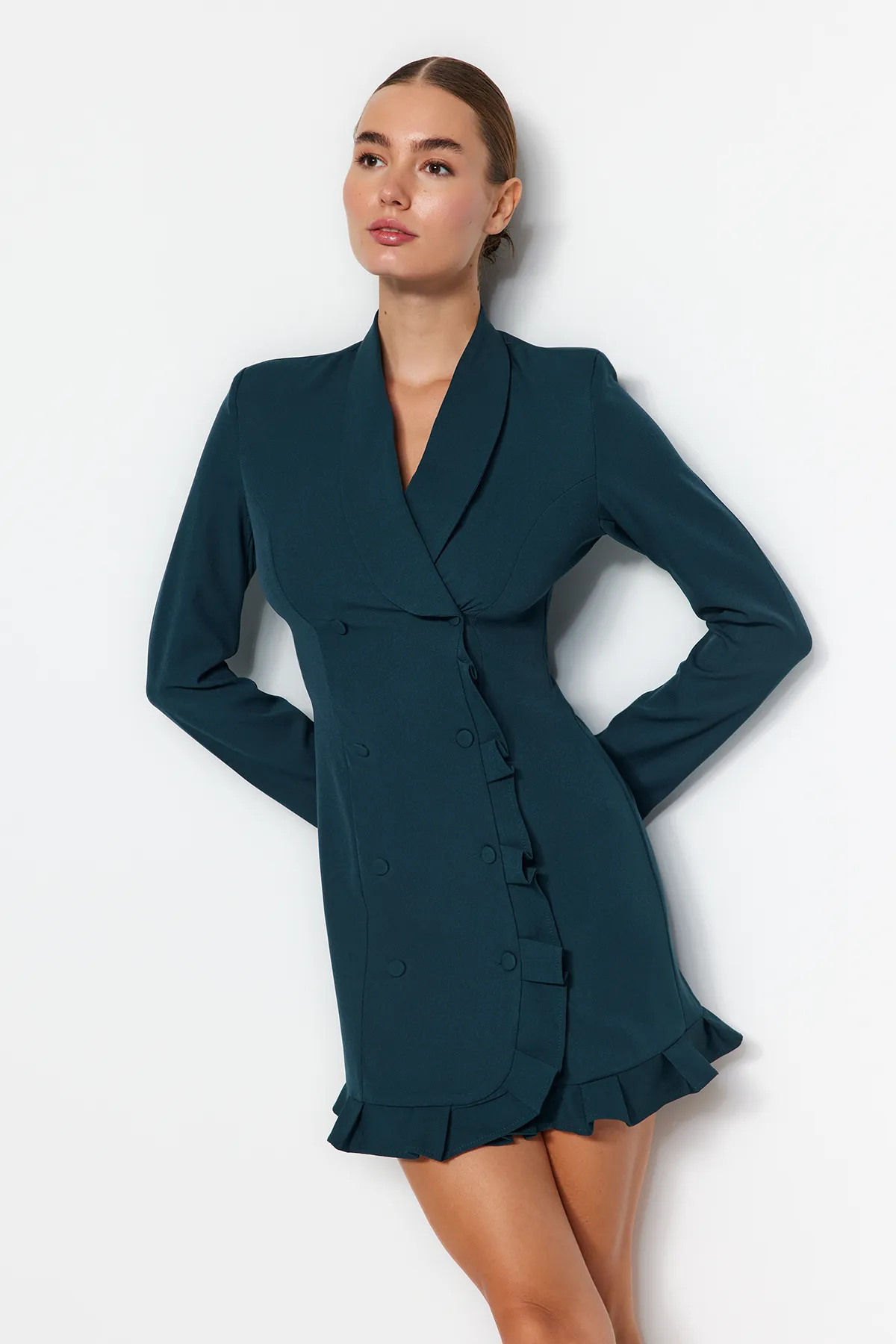 Trendyol Collection  Smaragdgrünes, gewebtes Jackenkleid mit Rüschenrock TWOAW24EL00589