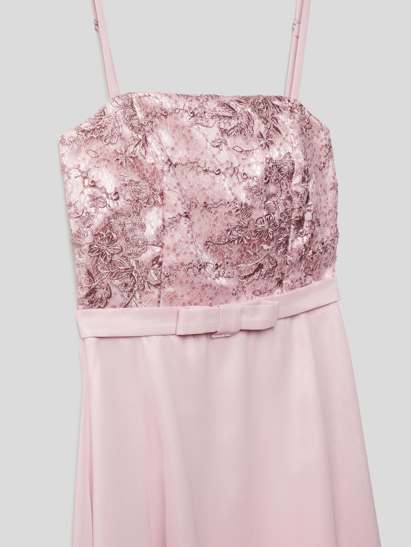 Kleid im Vokuhila-Look in altrosa
