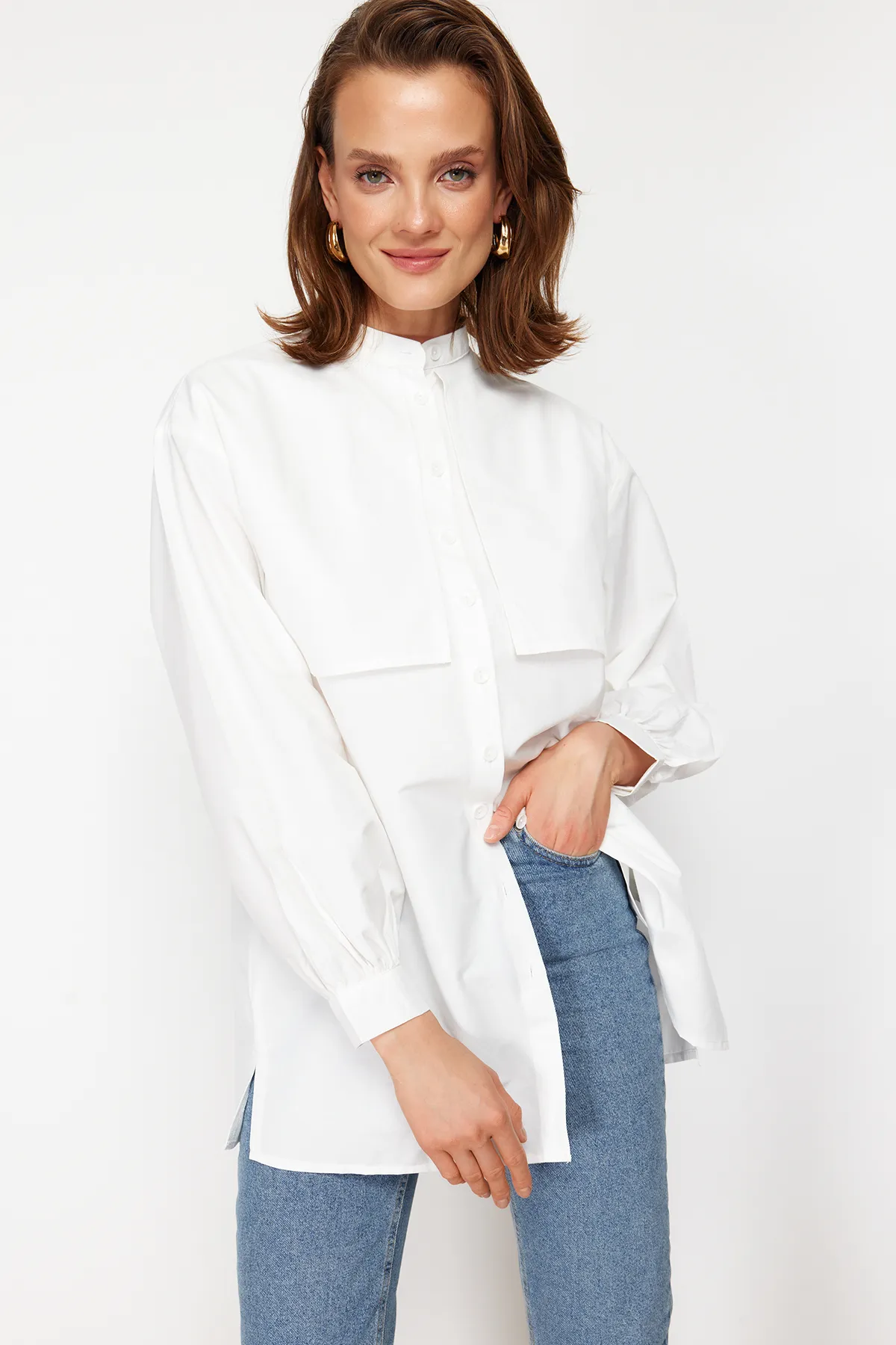 Trendyol Modest  Cremefarbenes gewebtes Baumwollhemd TCTSS23TG00030