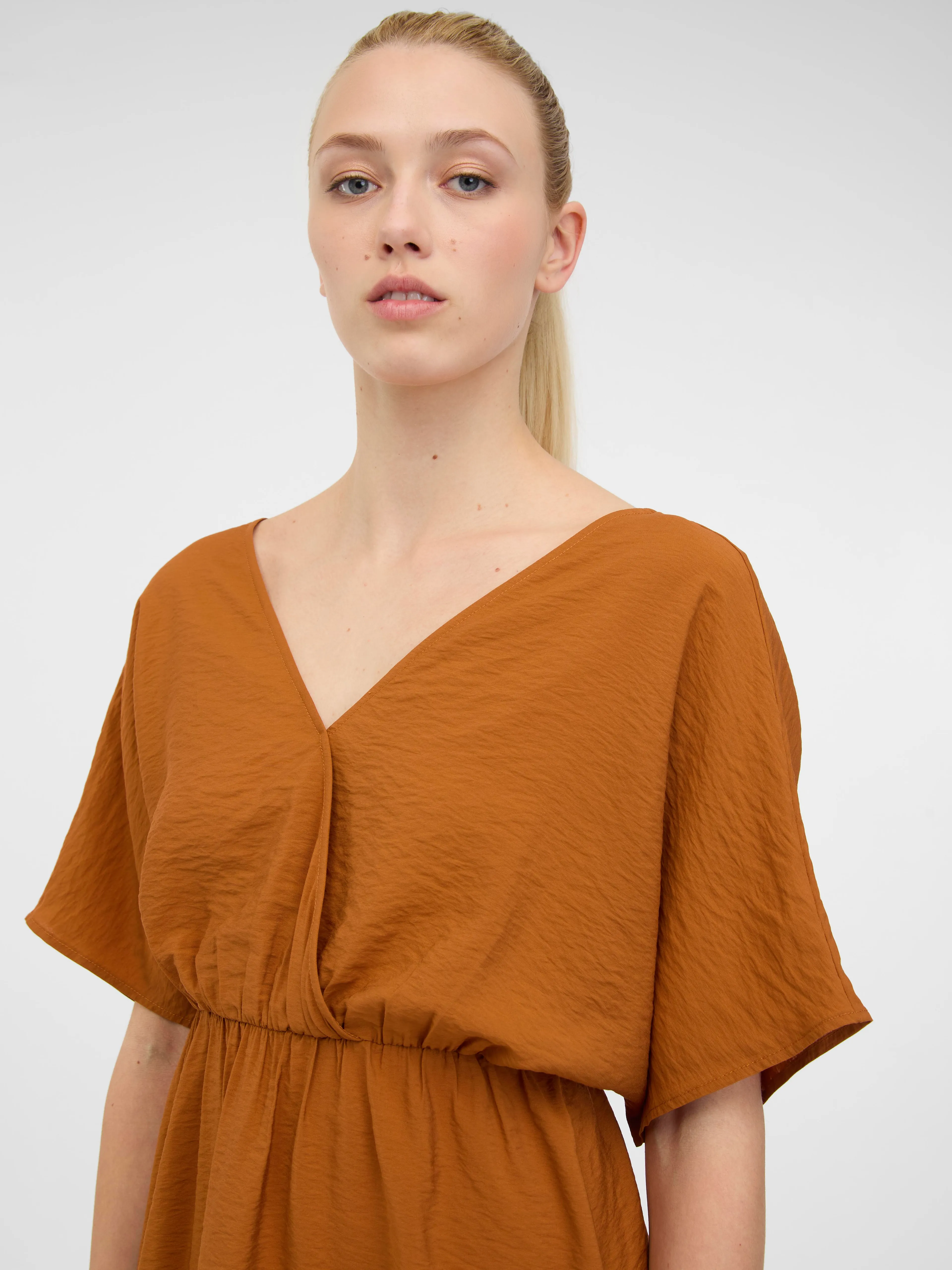 Braunes kurzes Damenkleid ORSAY