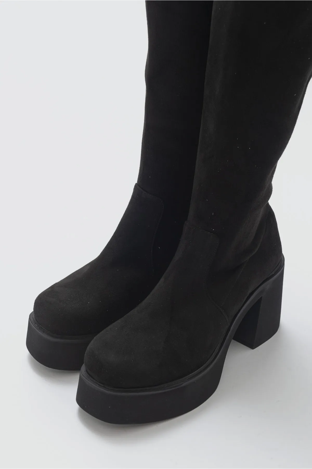 LuviShoes  Damenstiefel aus gepunktetem schwarzem Wildleder