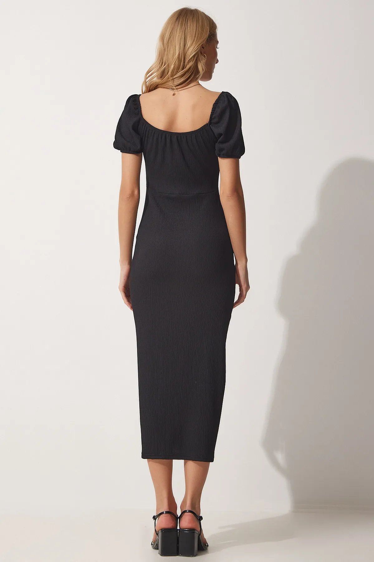 Happiness İstanbul  Schwarzes gerafftes Saran-Sommerstrickkleid für Damen DD01202
