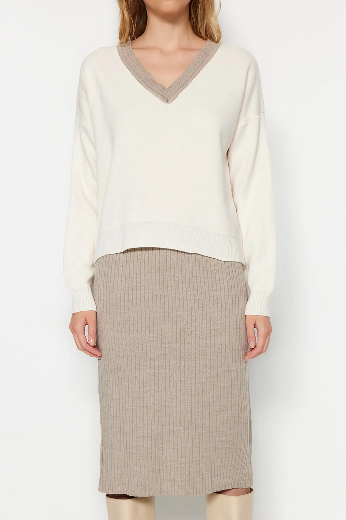 Trendyol Collection  Stone Wide Fit Strickoberteil und -unterteil-Set TWOAW24AU00011