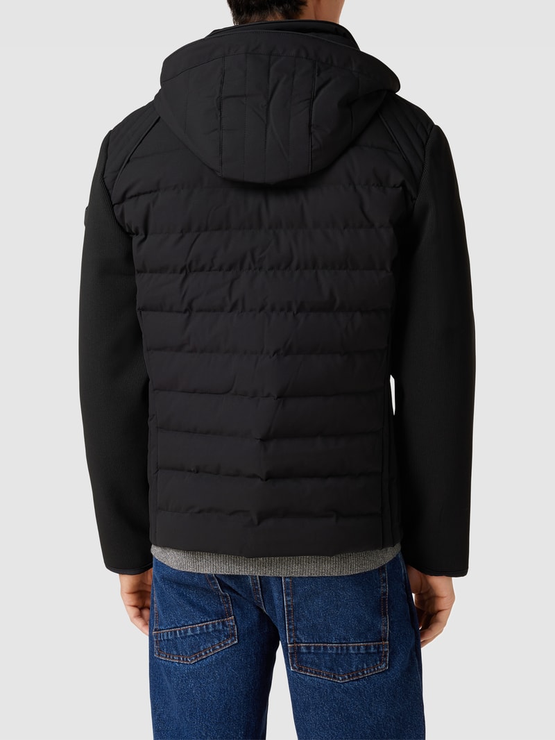 Jacke mit herausnehmbarer Kapuze Modell 'MOL' in schwarz