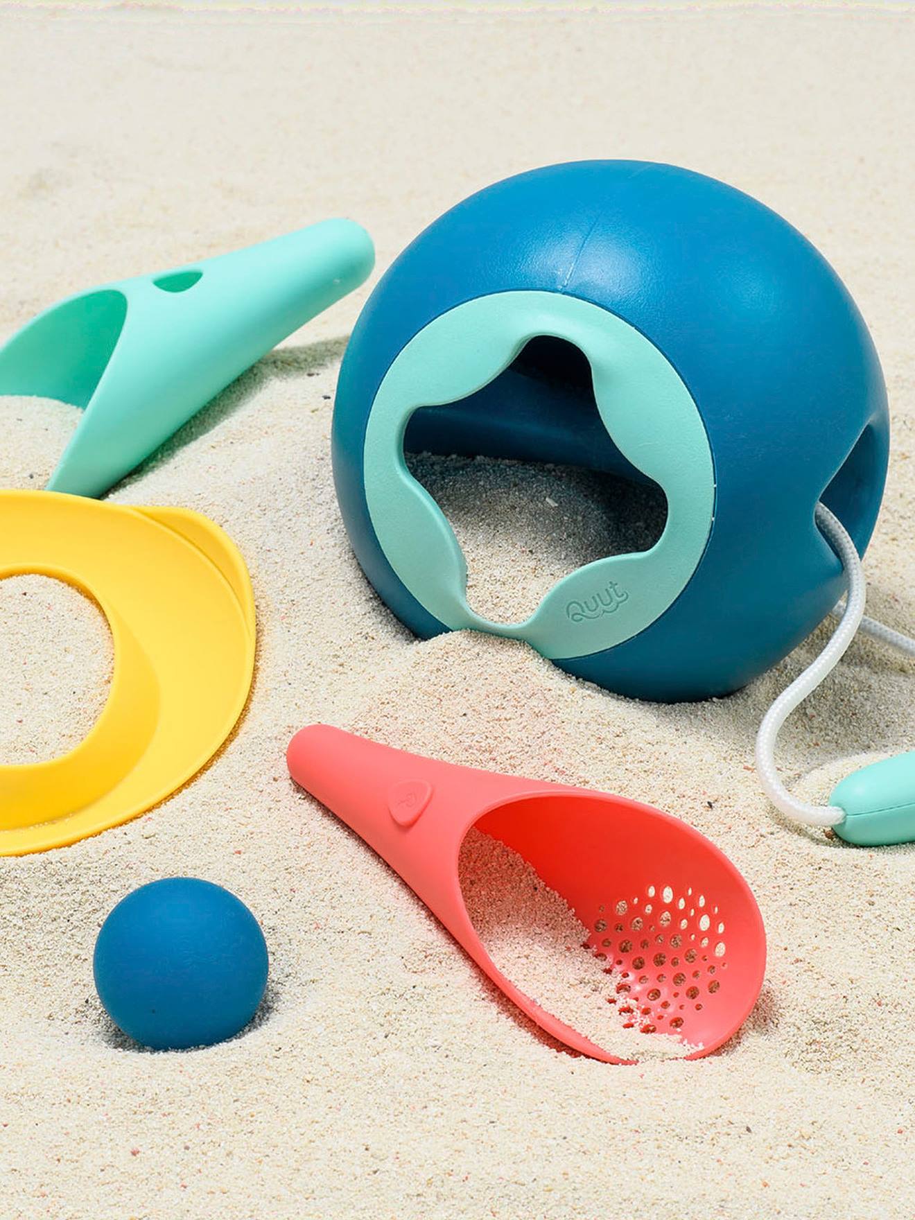 Quut Baby Sandspielzeug-Set BALLO QUUT - mehrfarbig