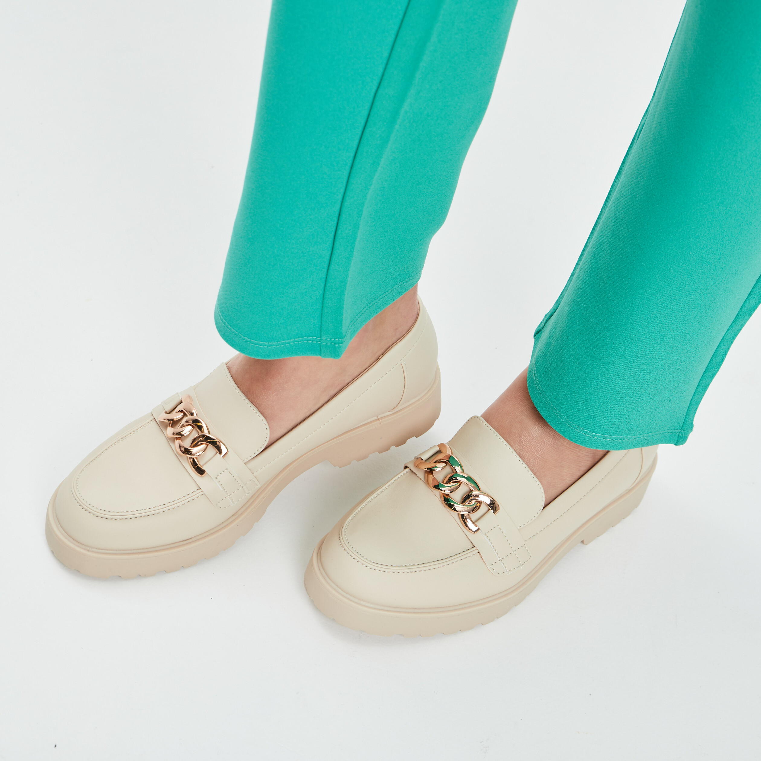 Mocassins à détails bijoux Liberto sable femme | La Halle