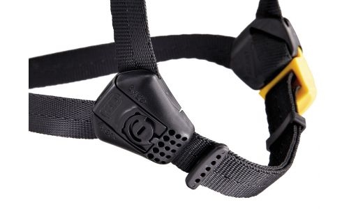 Petzl PE-A020AA02 Strato лагана заштитна кацига - црвена