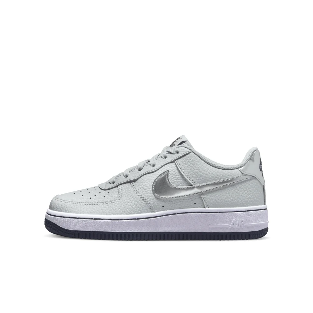 Nike Air Force 1 CT3839-004 / weiss