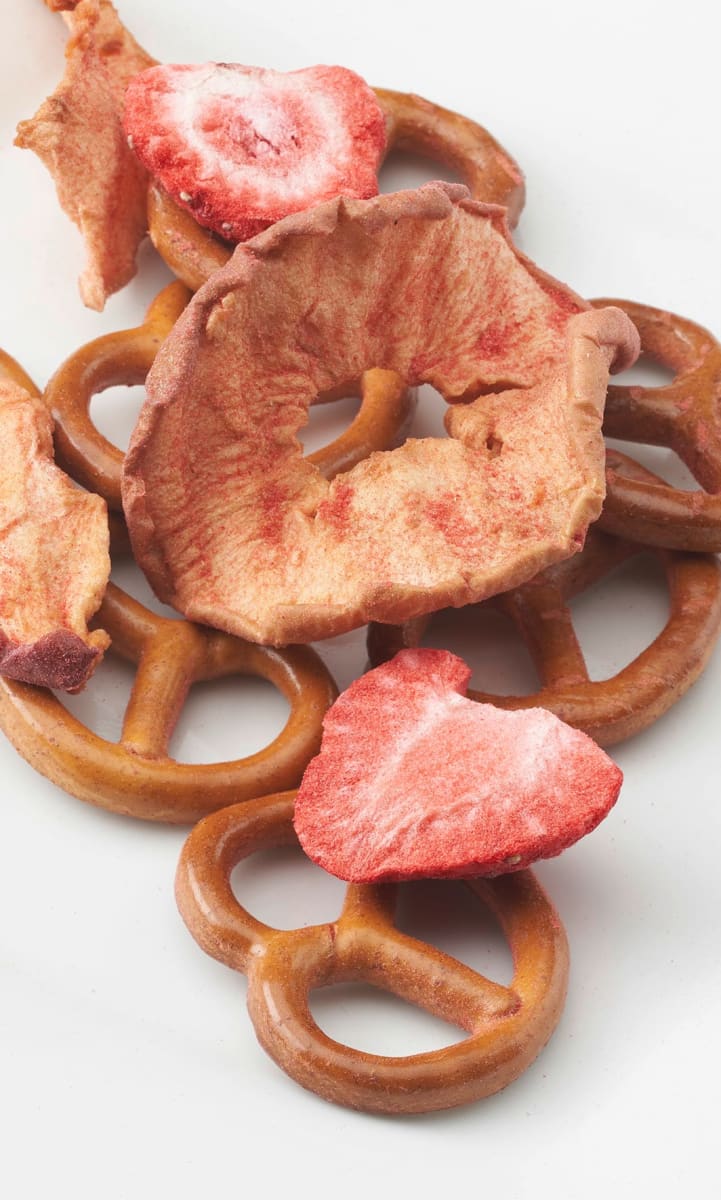 Kindersnack Knabbermix Dinkelbrezel, Apfel & Erdbeere, ab 3 Jahren, 40 g