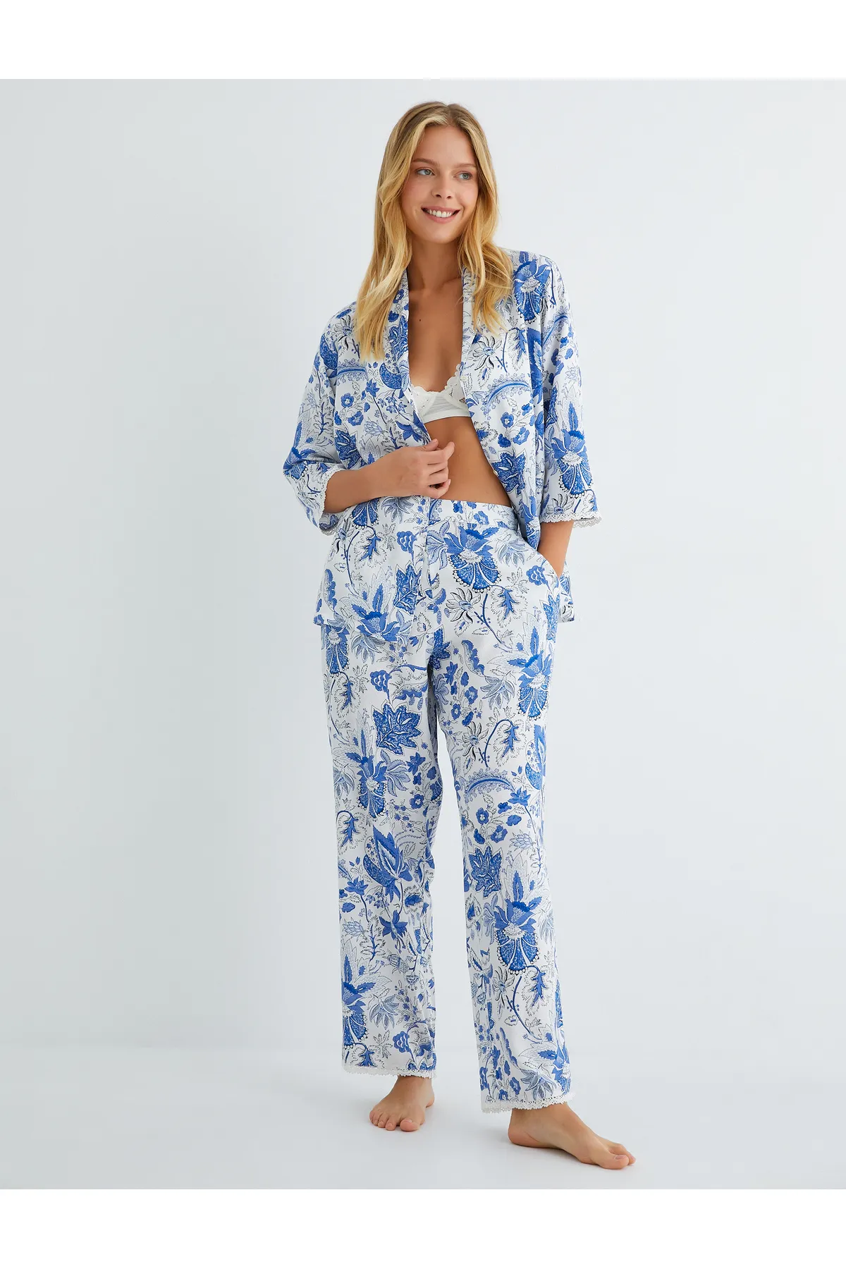 Koton  Viskose-Pyjamahose mit geradem Bein und Spitze