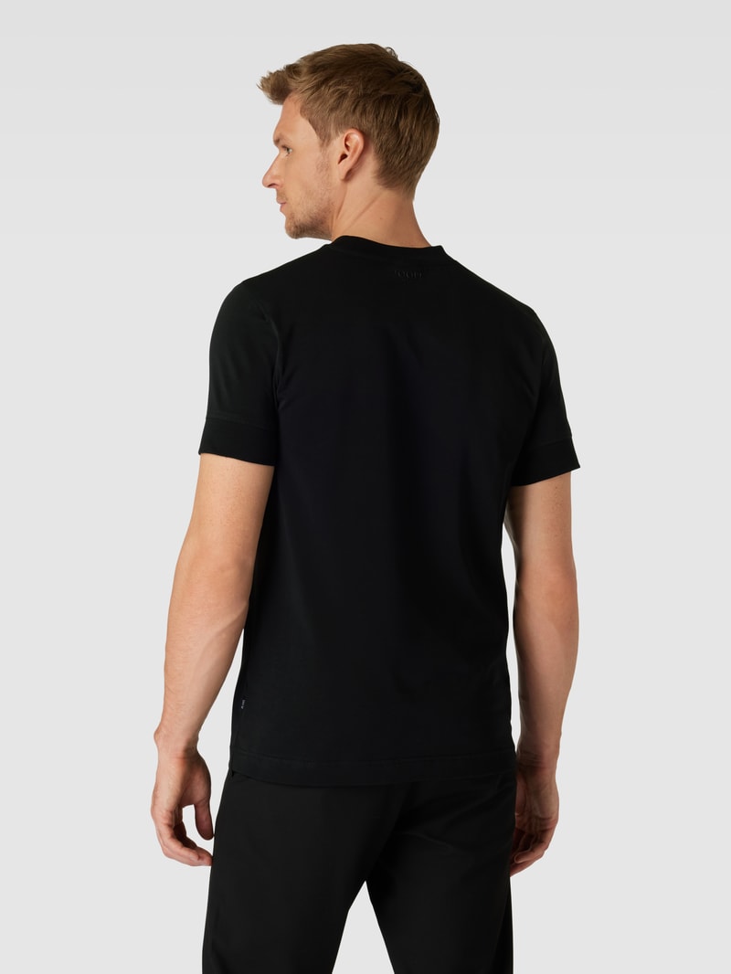 T-Shirt mit Label-Detail Modell 'Cedric' in schwarz