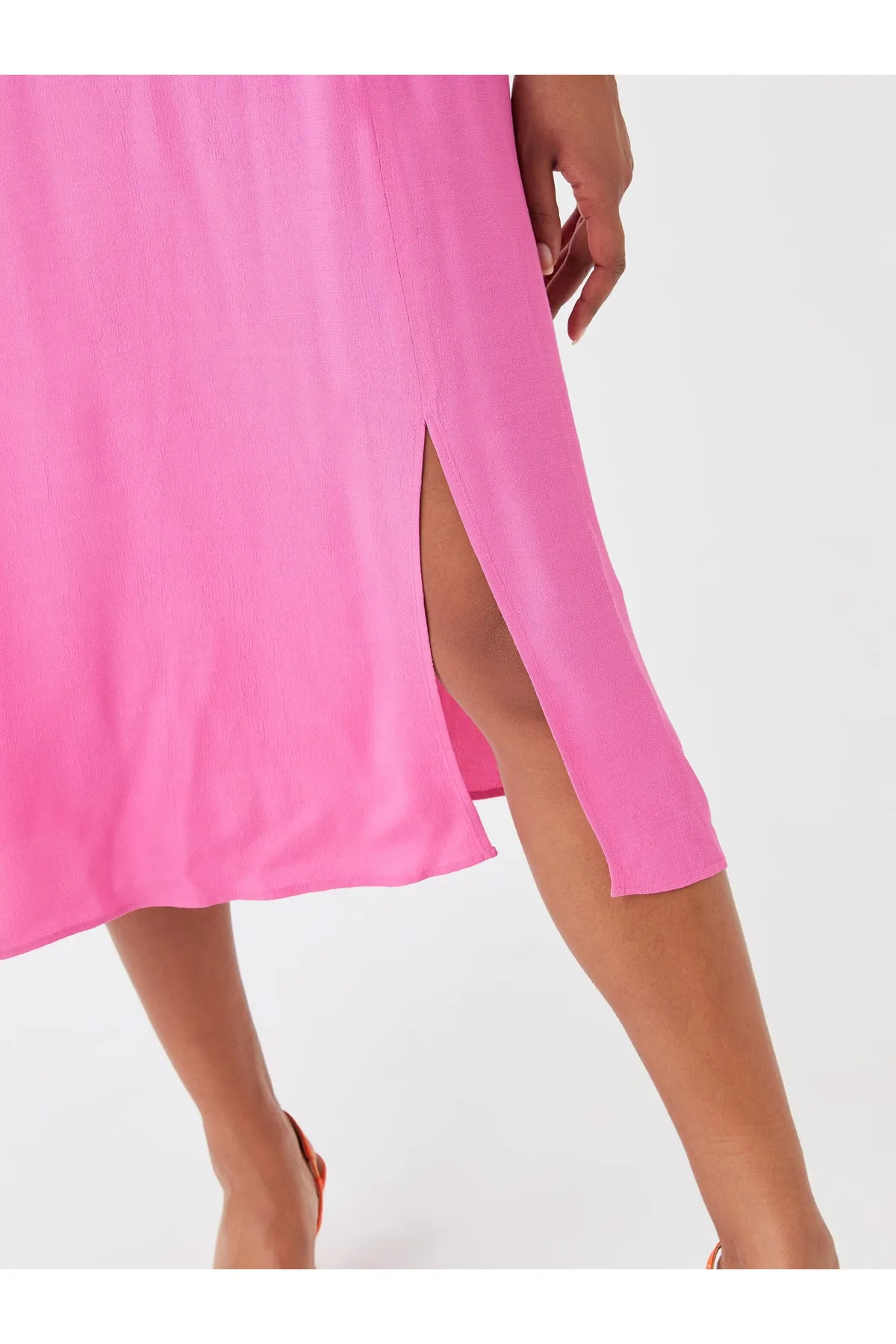 LC Waikiki  Gerades, kurzärmliges Damenkleid mit quadratischem Kragen