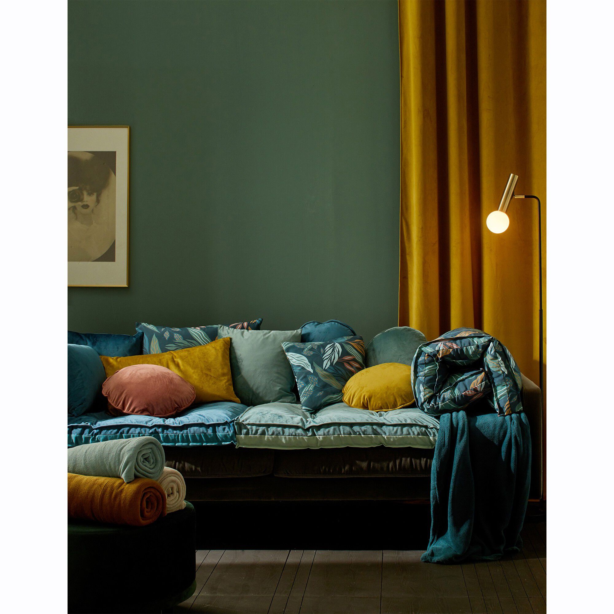 Coussin rond garni en velours