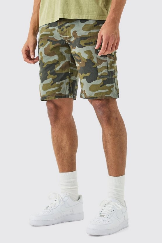 Lockere Camouflage Cargo-Shorts