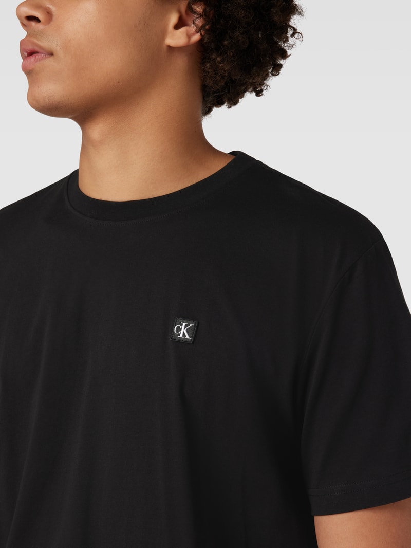 T-Shirt mit Logo-Stitching Modell 'EMBRO' in black