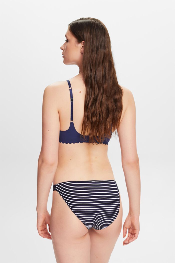 Recycelt: Slip mit Streifen