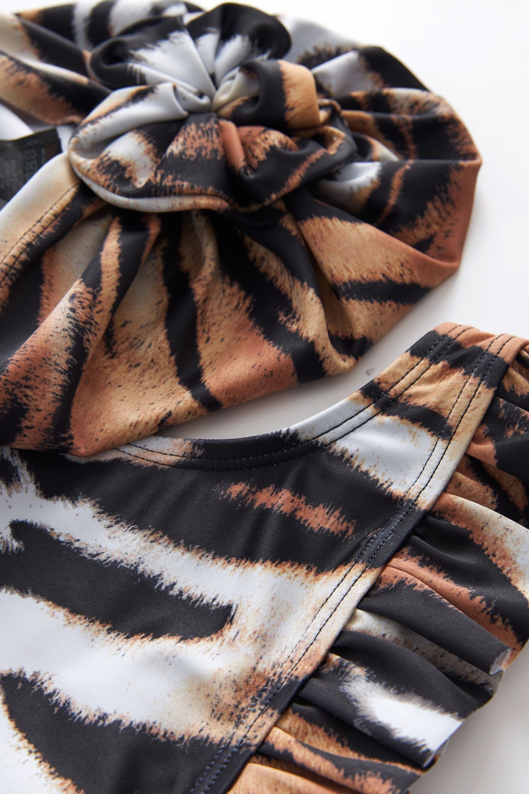 Myleene Klass Badeanzug Myleene Klass Kinderbadeanzug mit Animalprint (2-St)