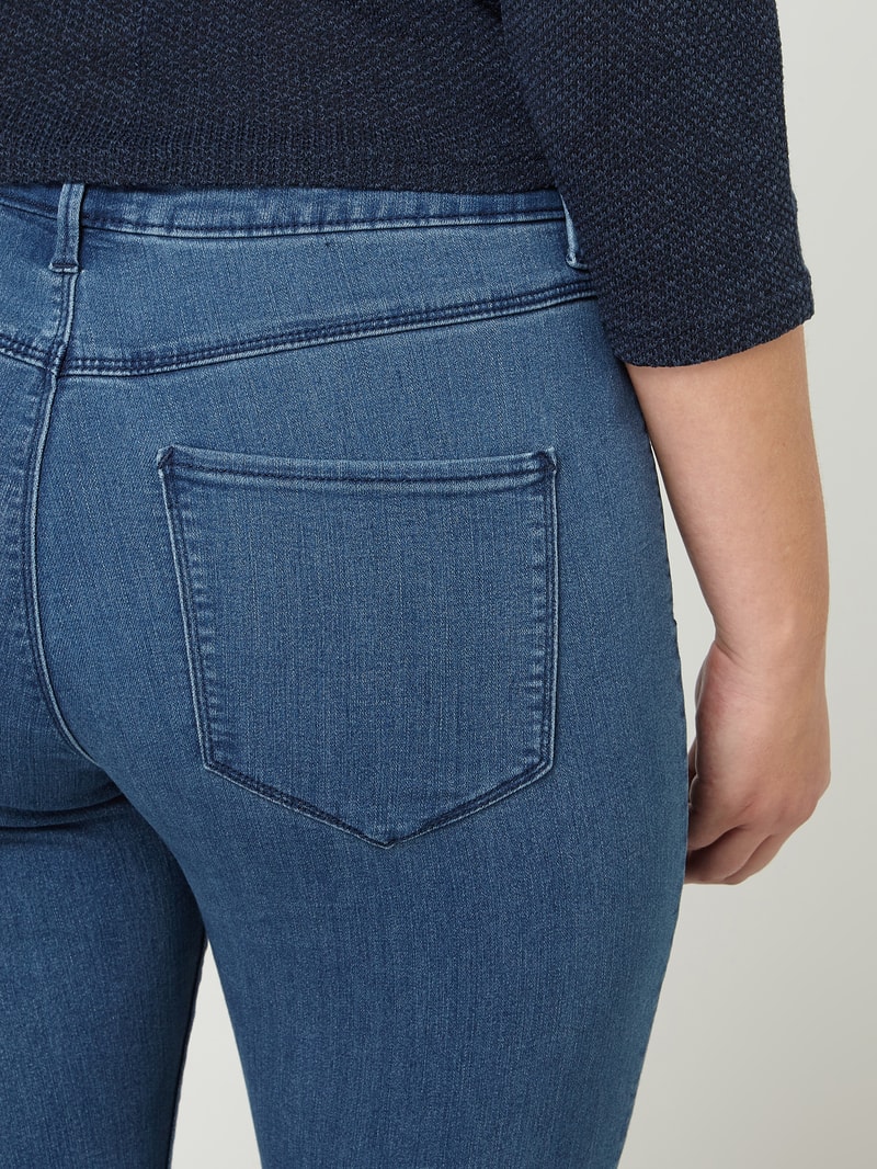 PLUS SIZE Jeans in schmaler Passform mit Stretch-Anteil in jeans