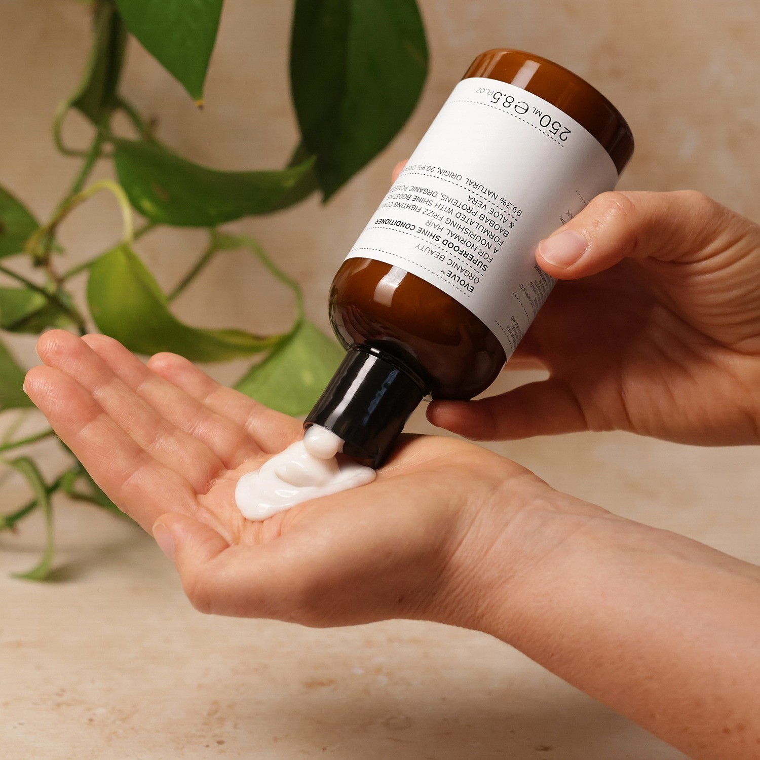 Odżywka Evolve Organic Beauty Superfood Shine