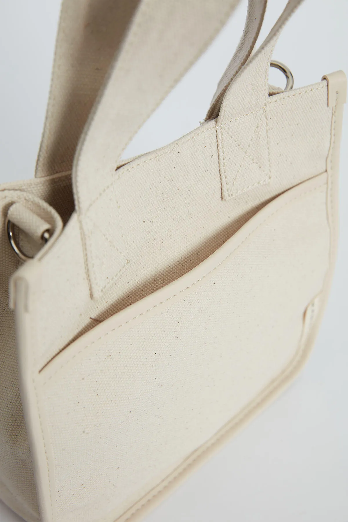 Manuka  MINITASCHE AUS CANVAS MIT TASCHENDETAIL NATUR