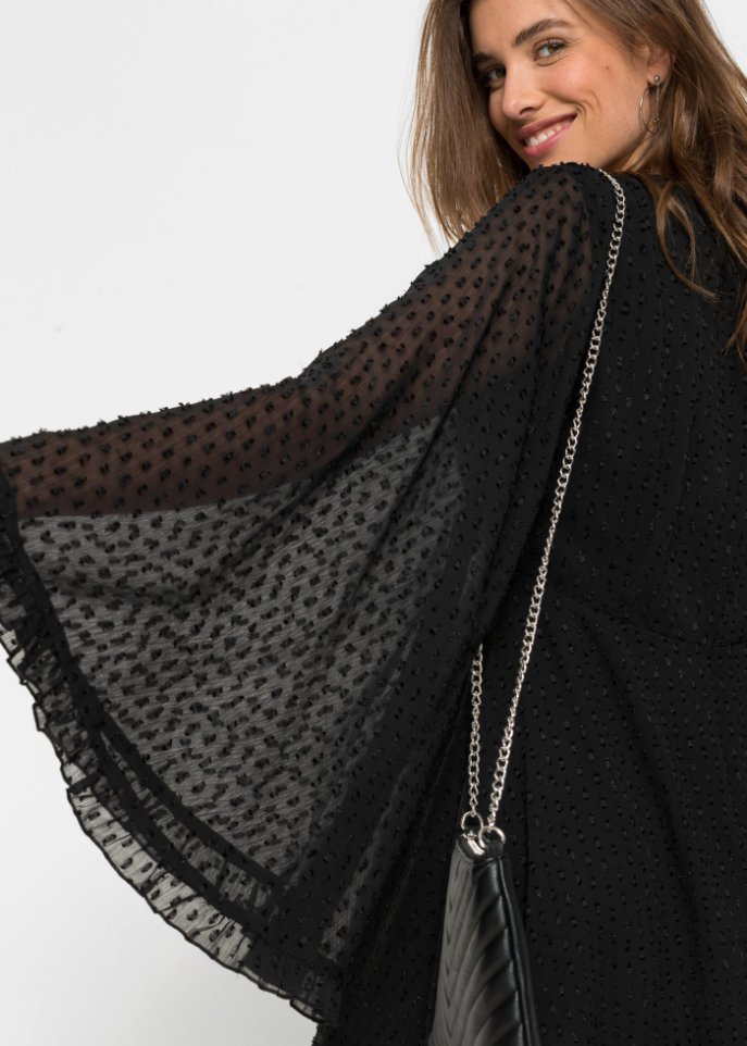 Kleid mit weiten Ärmeln