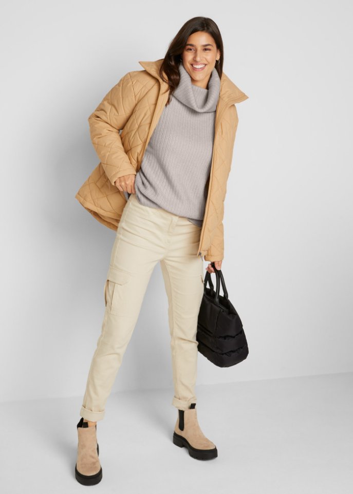 Oversize Pullover mit weitem Kragen