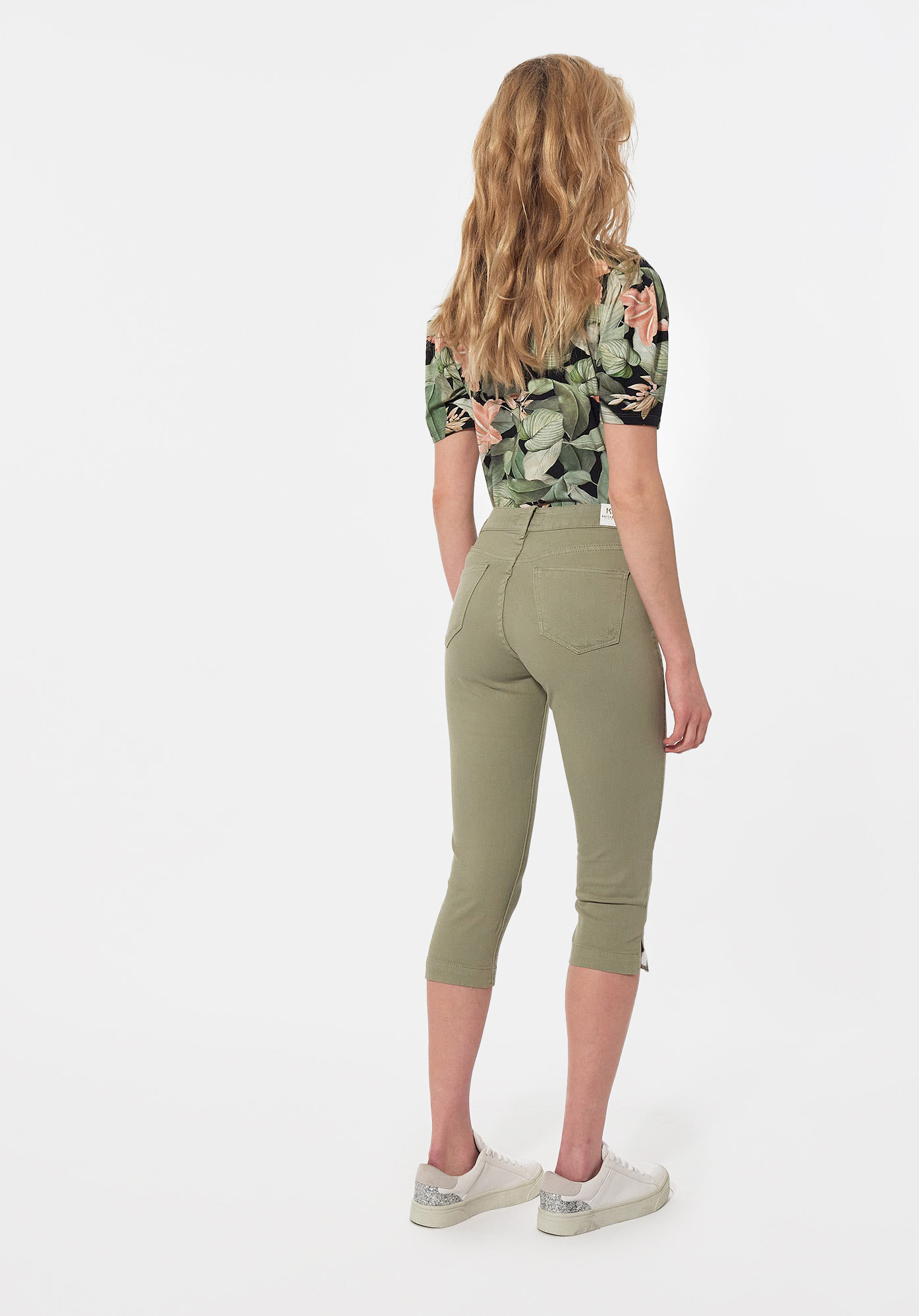 LOLI   Corsaire/Pantacourt slim kaki Femme