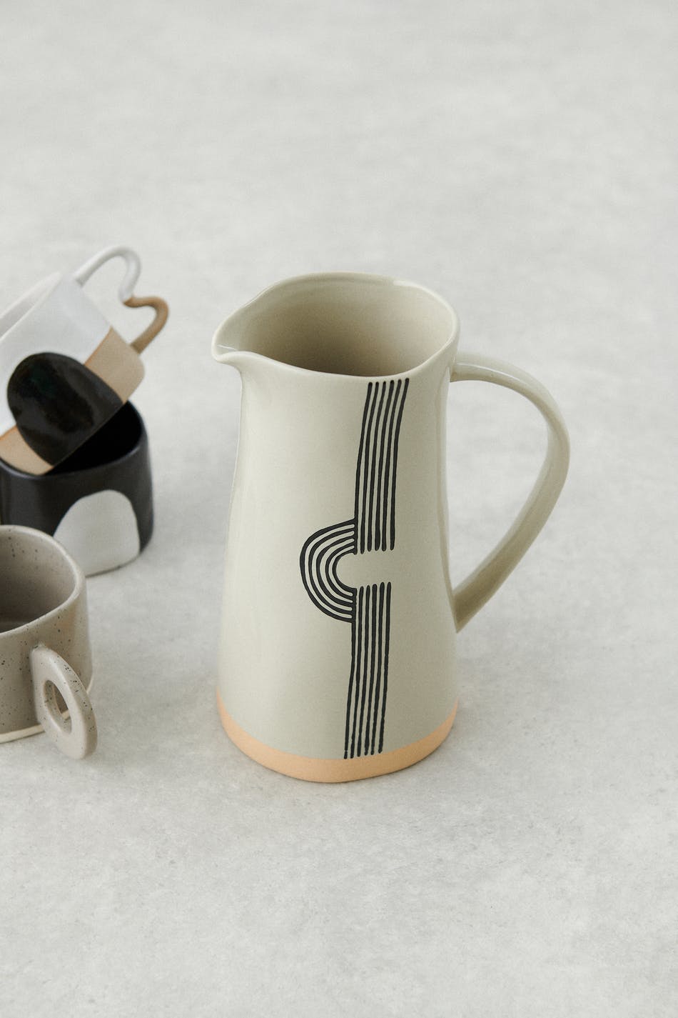 Gina ceramic carafe