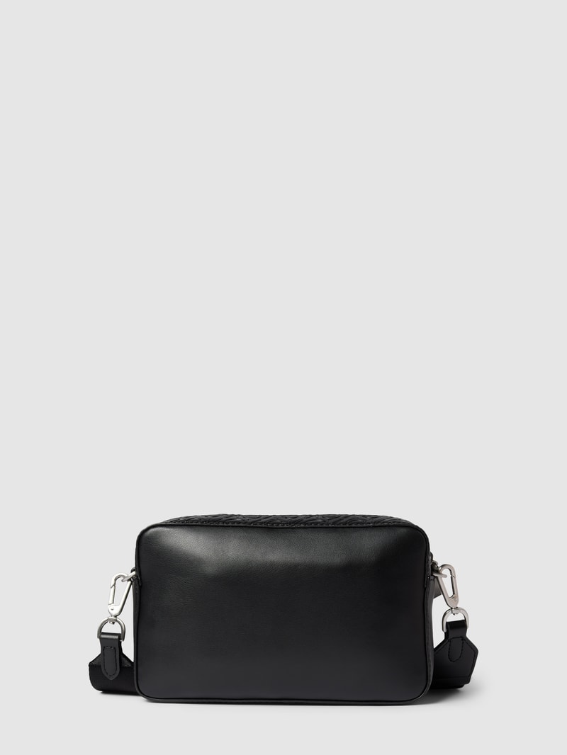 Handtasche mit Label-Details in schwarz