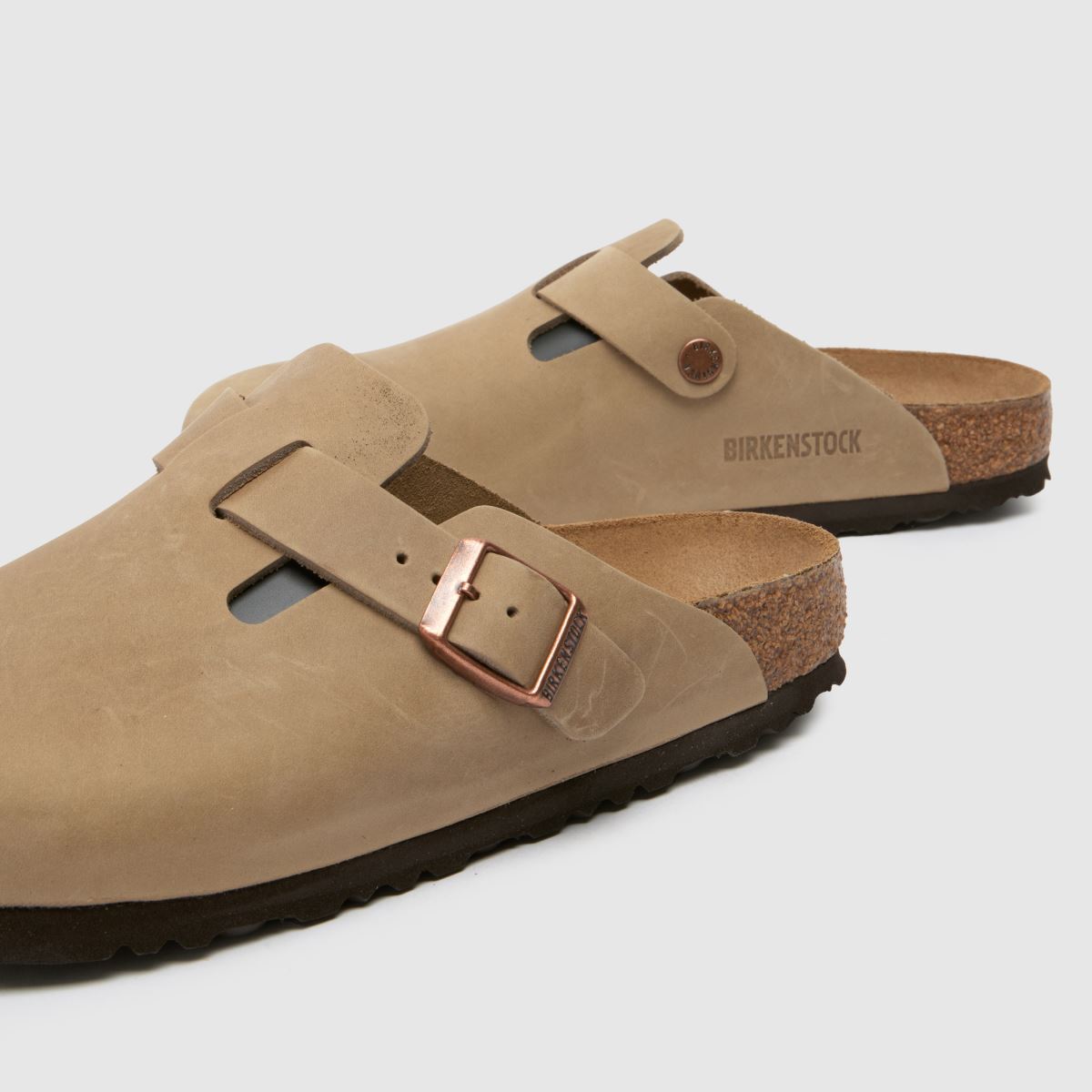 BIRKENSTOCK Boston keskeny szabású klumpa szandál barna színben