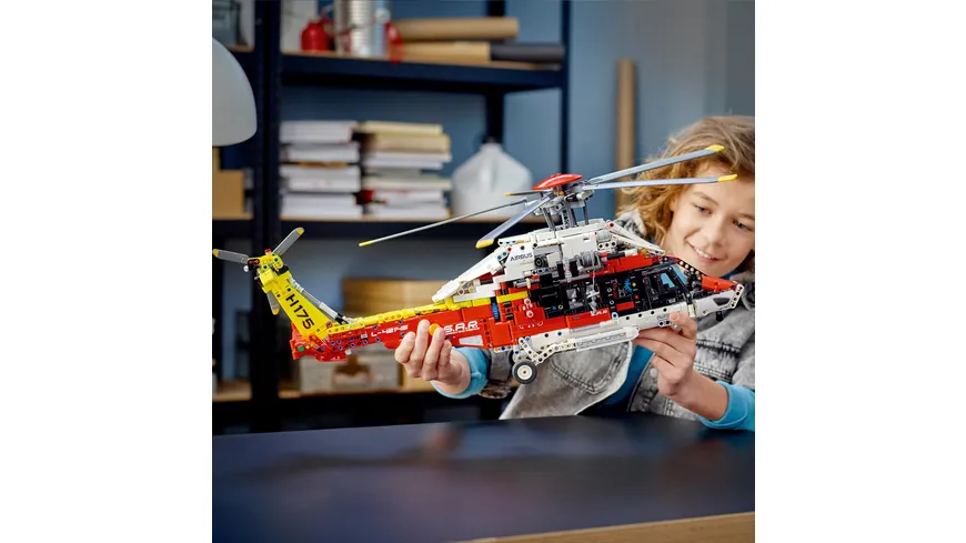 LEGO Technic 42145 Airbus H175 Rettungshubschrauber Modellbausatz