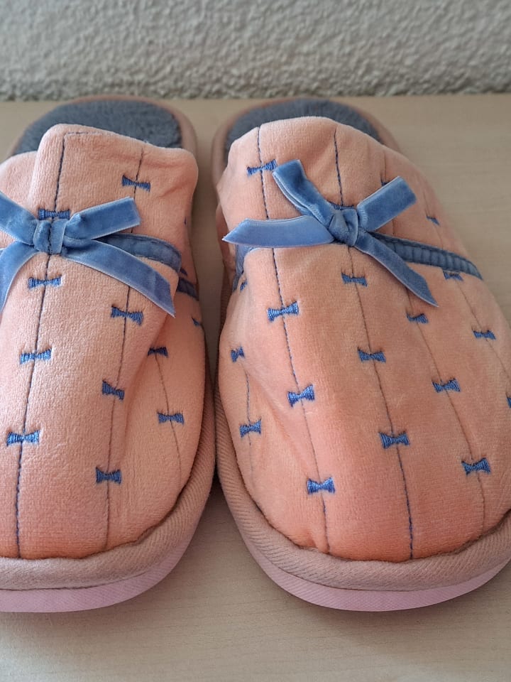 Confly Hausschuhe in Rosa günstig kaufen 41