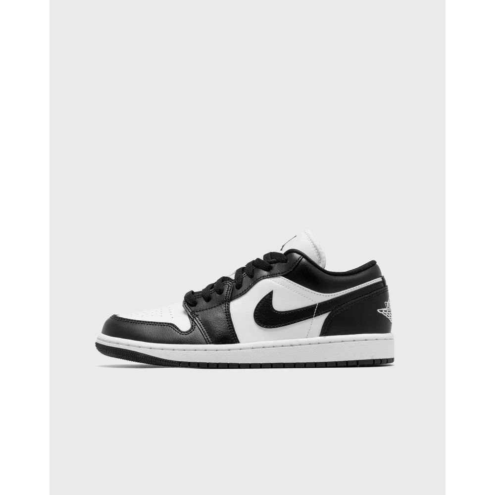 NIKE JORDAN Air 1 Low Panda DC0774-101 / weiss