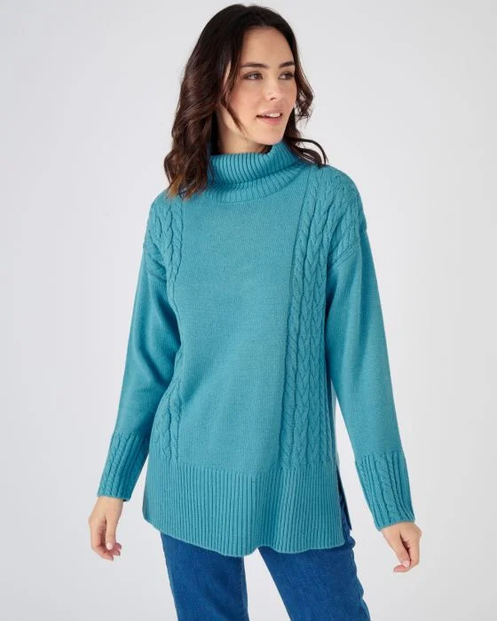 Pull col roulé à torsades