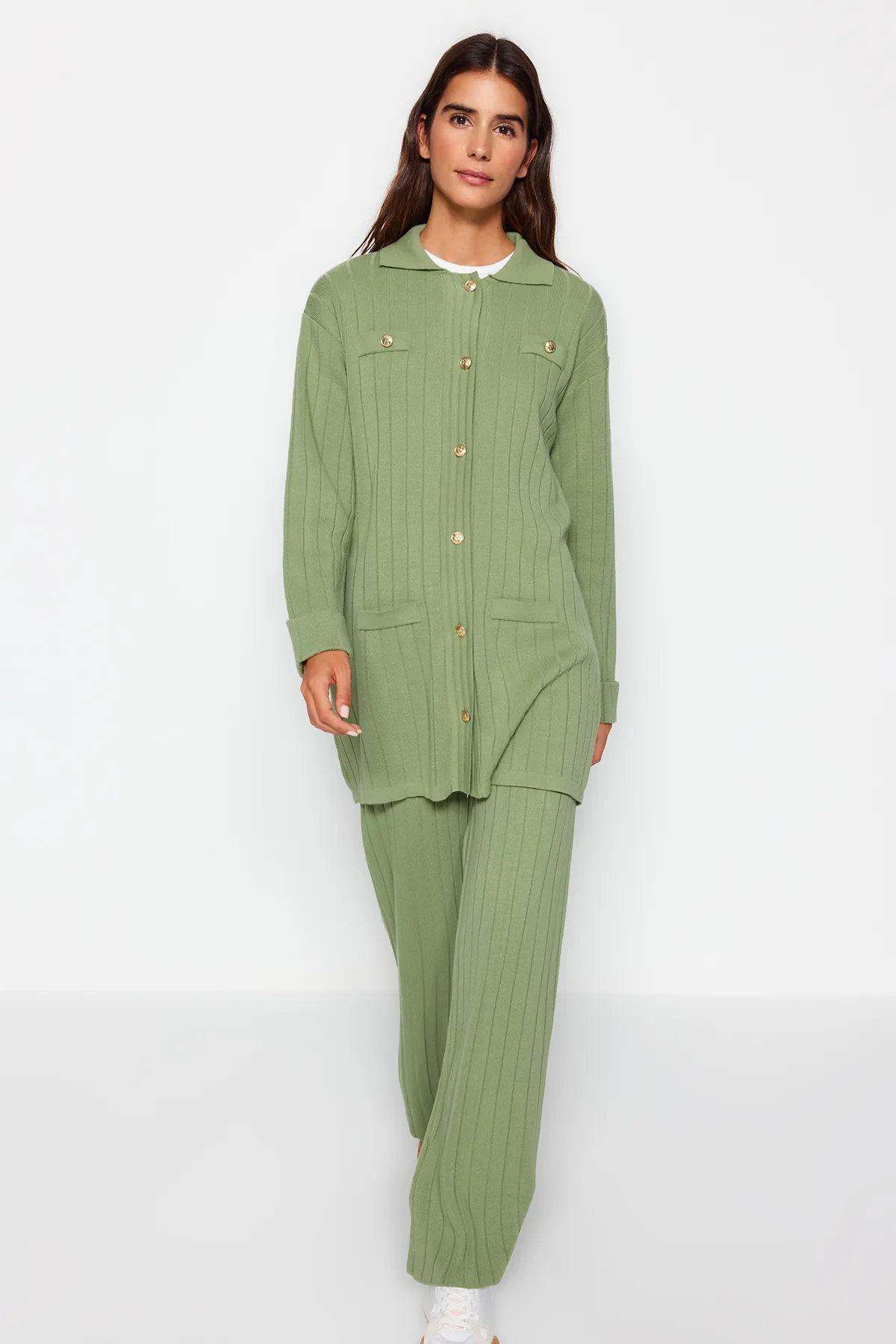 Trendyol Modest  Grünes Strickoberteil- und -unterteil-Set aus Strickjacke und -hose mit Kordelzug TCTAW24US00003