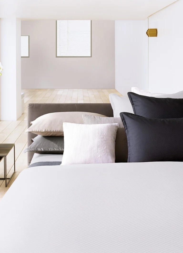 Taie d'oreiller HUGO BOSS Loft en satin de coton égyptien 300 fils/cm²