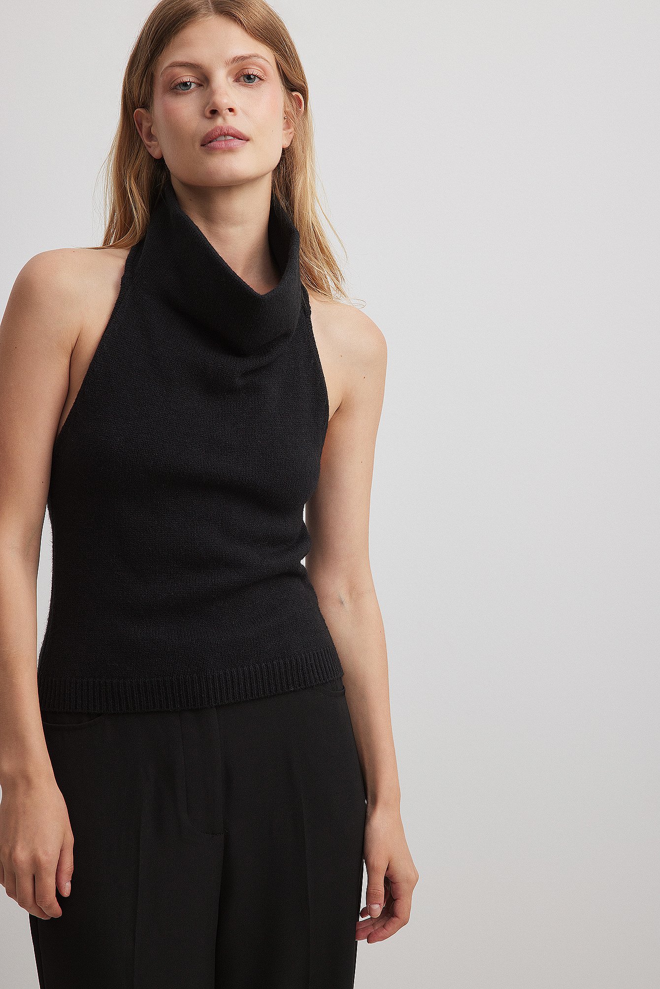 Feingestricktes Neckholder-Top